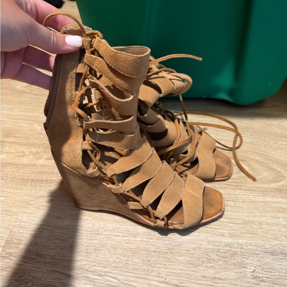 Stylish Tan Wedge Sandals